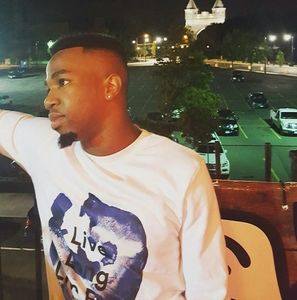 Meet your Posher, Cecil